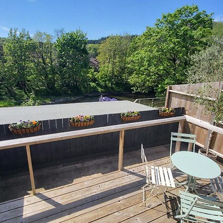 Ty Taf 2 Bed Cottage With Deck & Easy Transport Links Cardiff Eksteriør bilde