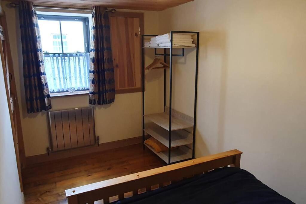 Ty Taf 2 Bed Cottage With Deck & Easy Transport Links Cardiff Eksteriør bilde
